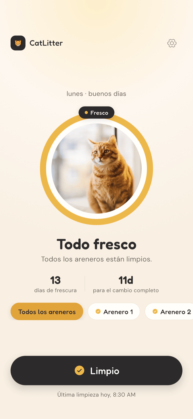 Pantalla de inicio de CatLitter con el halo de frescura, todas las cajas limpias y el botón Limpiada